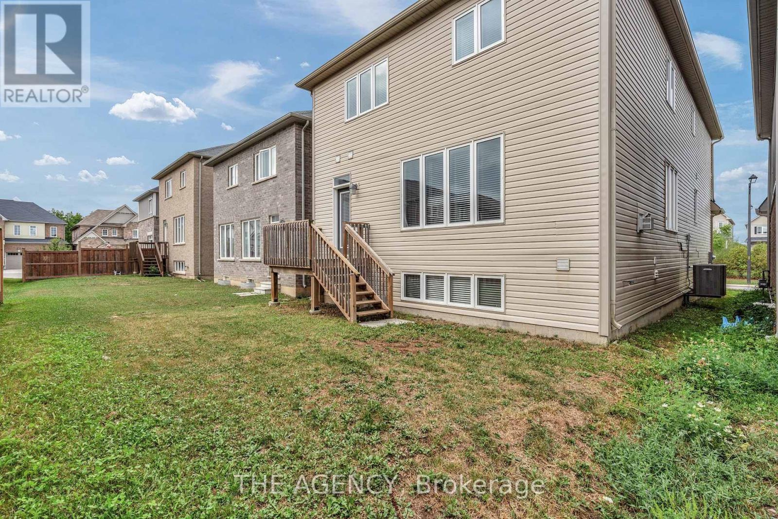 223 Thompson Road, Haldimand, Ontario  N3W 0C4 - Photo 16 - X12733630