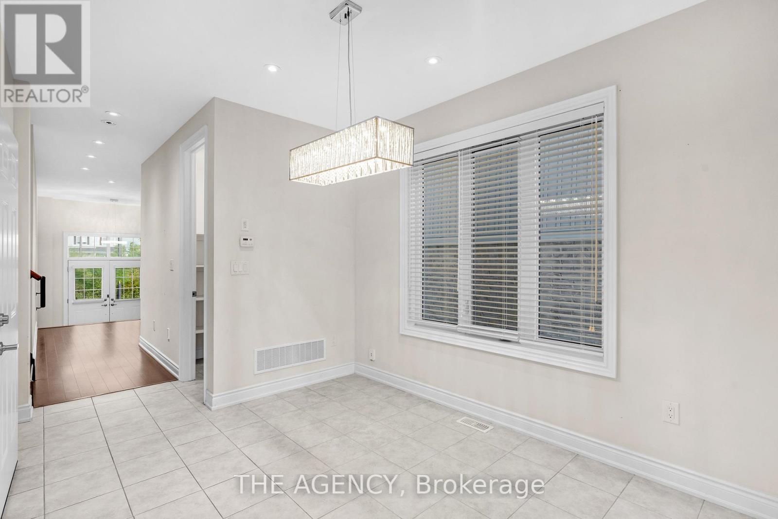 223 Thompson Road, Haldimand, Ontario  N3W 0C4 - Photo 5 - X12733630