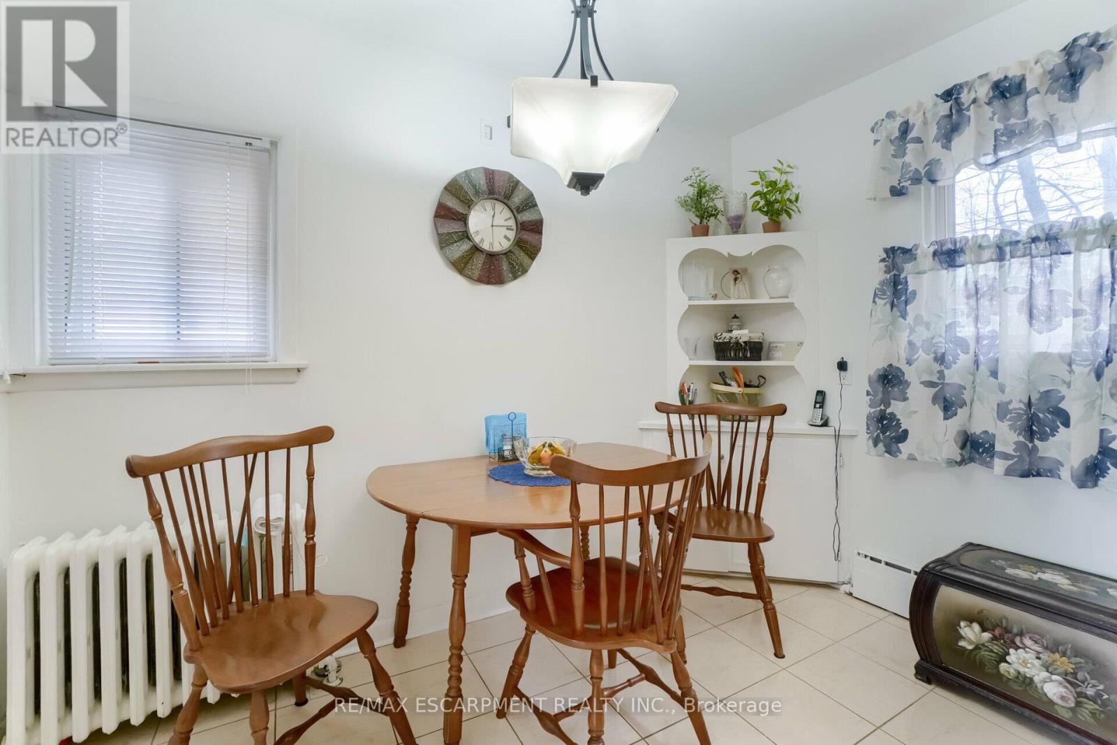 160 Welland Avenue, St. Catharines, Ontario  L2R 2N6 - Photo 9 - X12733734