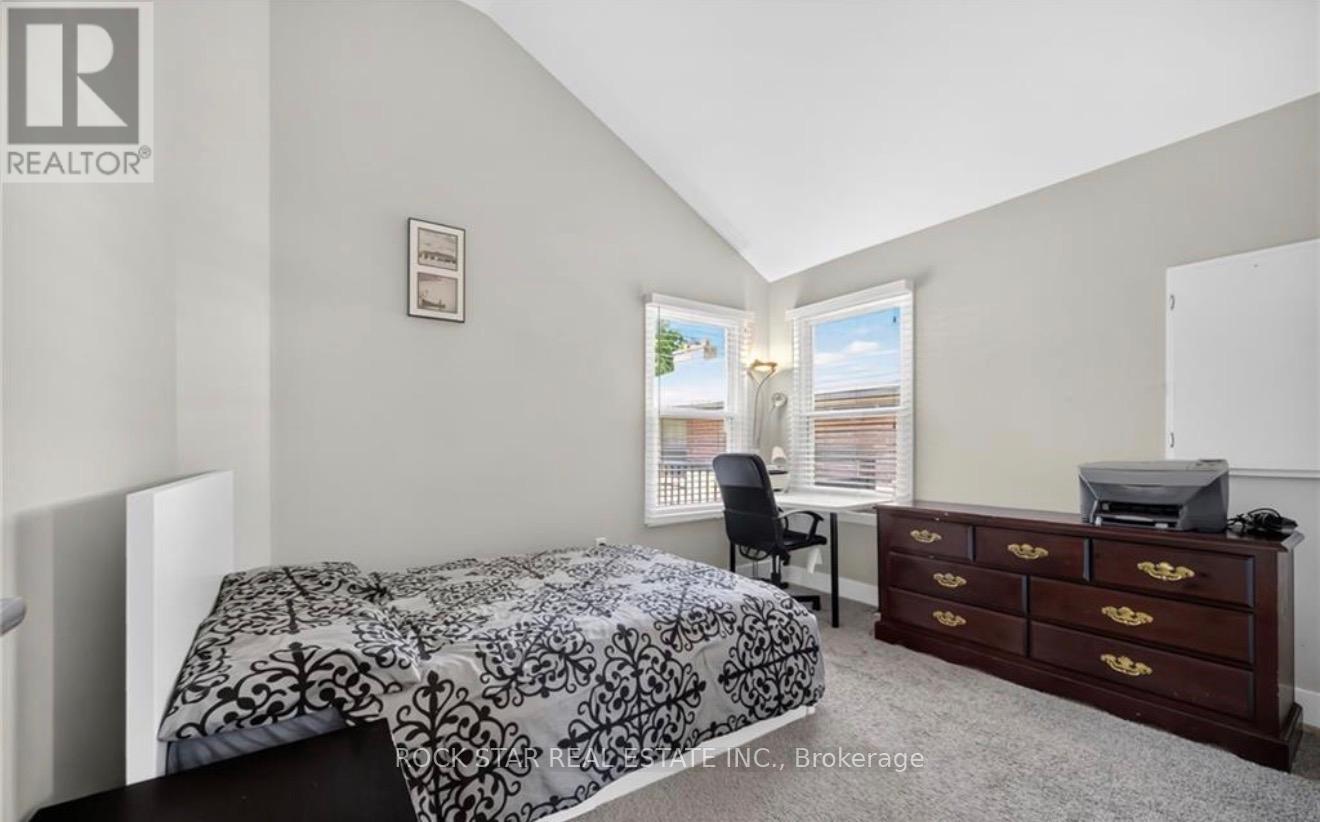 B - 364 Beachwood Avenue, London South, Ontario  N6J 3K1 - Photo 8 - X12733748