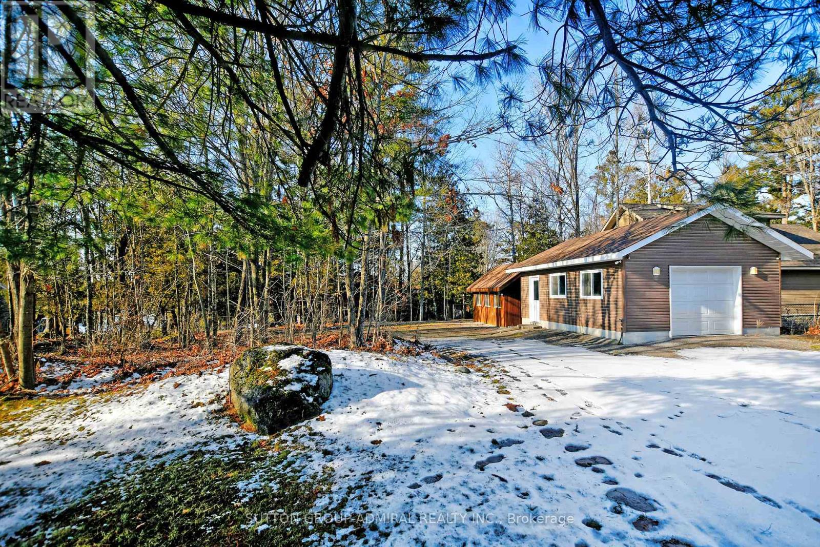 326 Indian Point Road, Kawartha Lakes, Ontario  K0M 1K0 - Photo 2 - X12733760