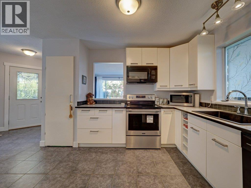 6557 Bjorn Place, Sechelt, British Columbia  V7Z 0T4 - Photo 22 - R3083626