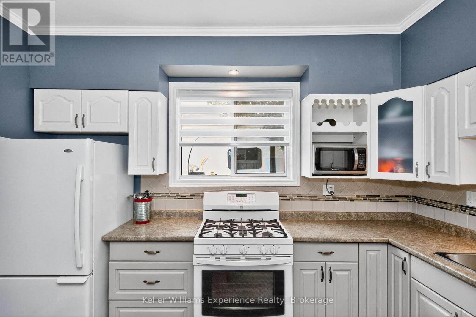 196 Fourth Street, Midland, Ontario  L4R 3T4 - Photo 5 - S12733802