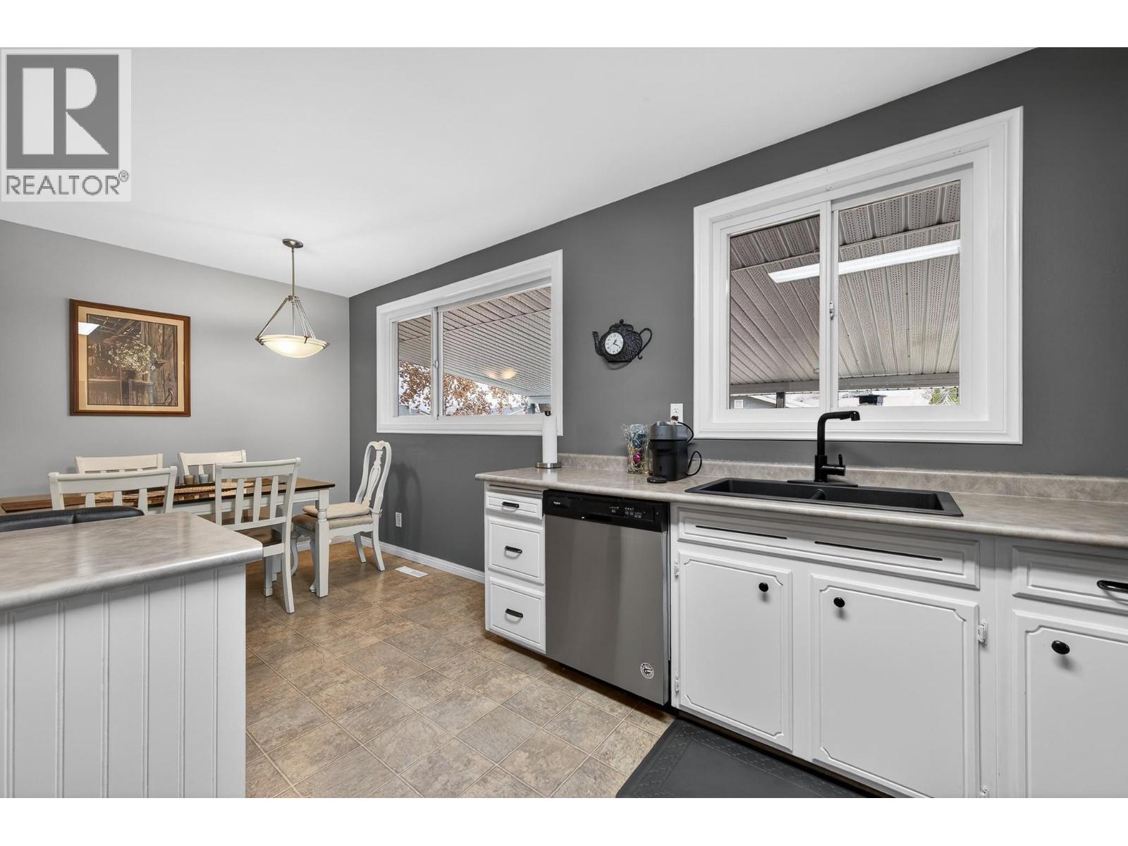 2331 Briarwood Avenue, Kamloops, British Columbia  V2B 4Z6 - Photo 9 - 10373973