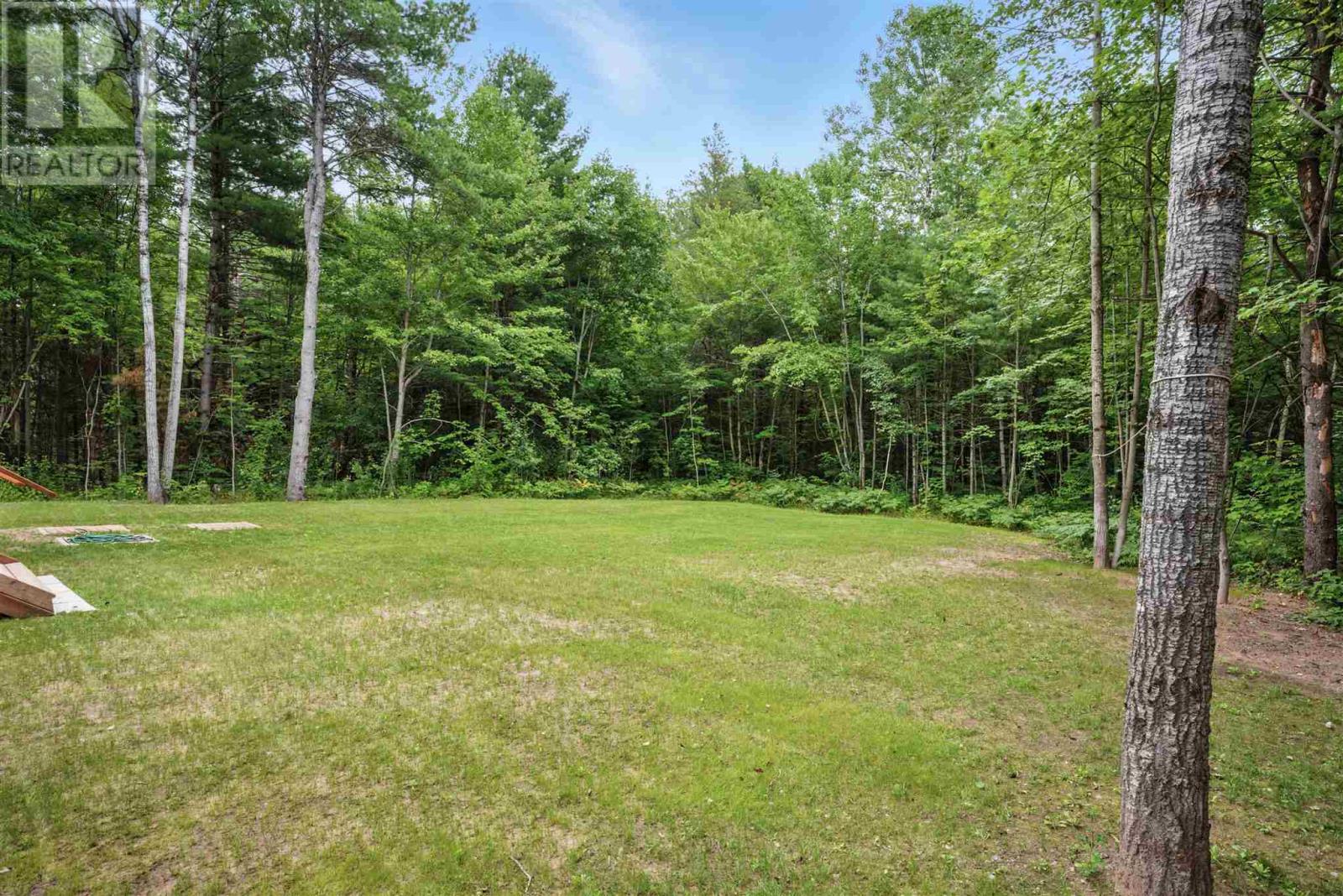 4223 Queen St, Sault Ste. Marie, Ontario  P6A 5K9 - Photo 8 - SM253507