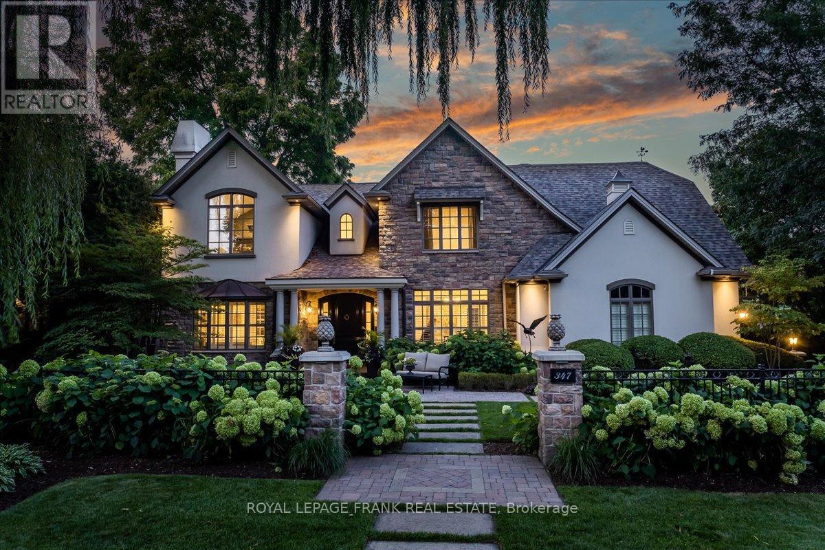 347 Chartwell Road, Oakville, Ontario  L6J 4A2 - Photo 1 - W12733832