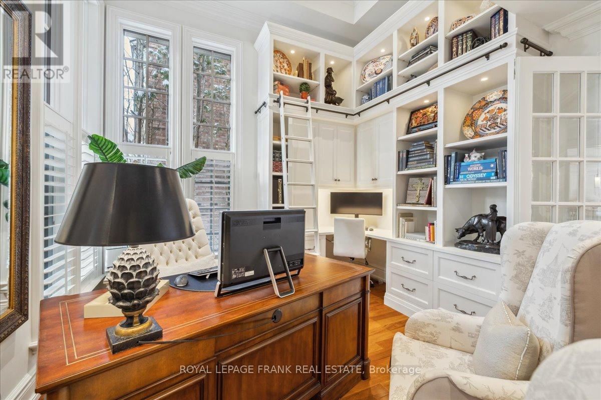 347 Chartwell Road, Oakville, Ontario  L6J 4A2 - Photo 17 - W12733832