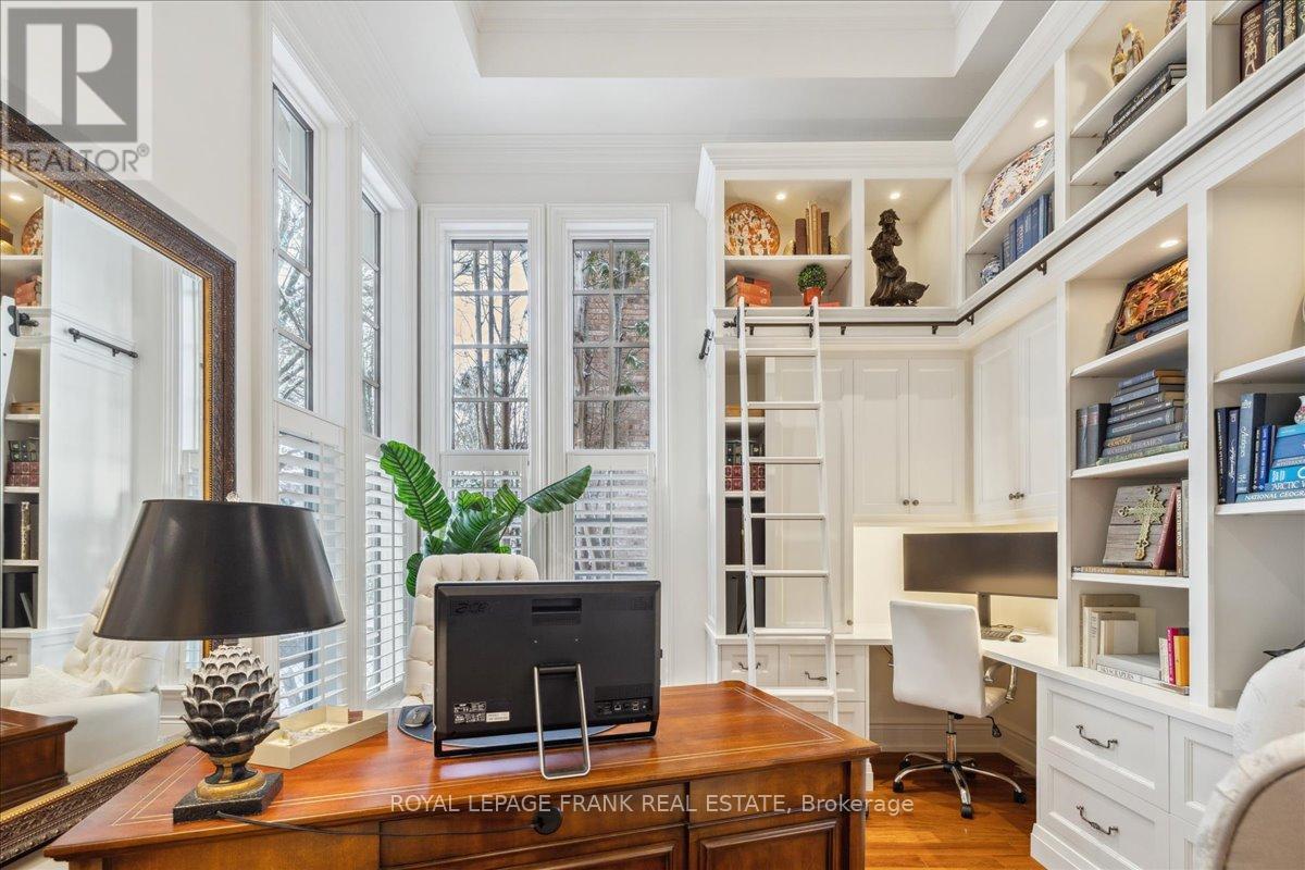 347 Chartwell Road, Oakville, Ontario  L6J 4A2 - Photo 18 - W12733832