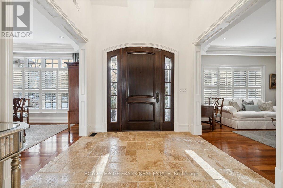 347 Chartwell Road, Oakville, Ontario  L6J 4A2 - Photo 3 - W12733832