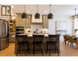 680 Devonia Road W, Lethbridge, Alberta