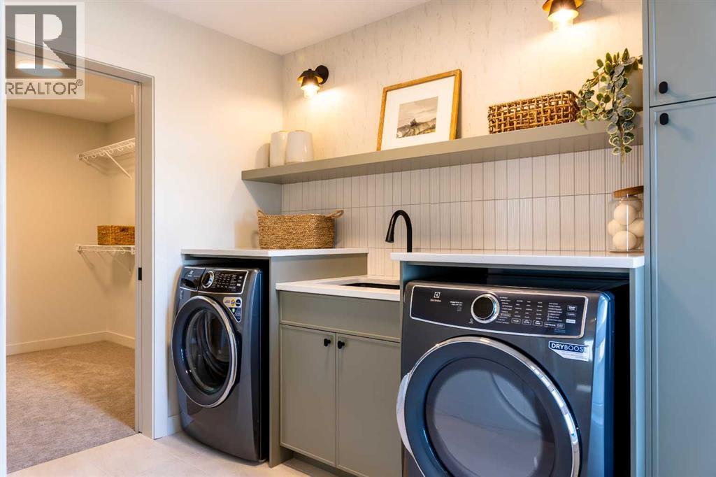 680 Devonia Road W, Lethbridge, Alberta  T1J 5W3 - Photo 3 - A2278684