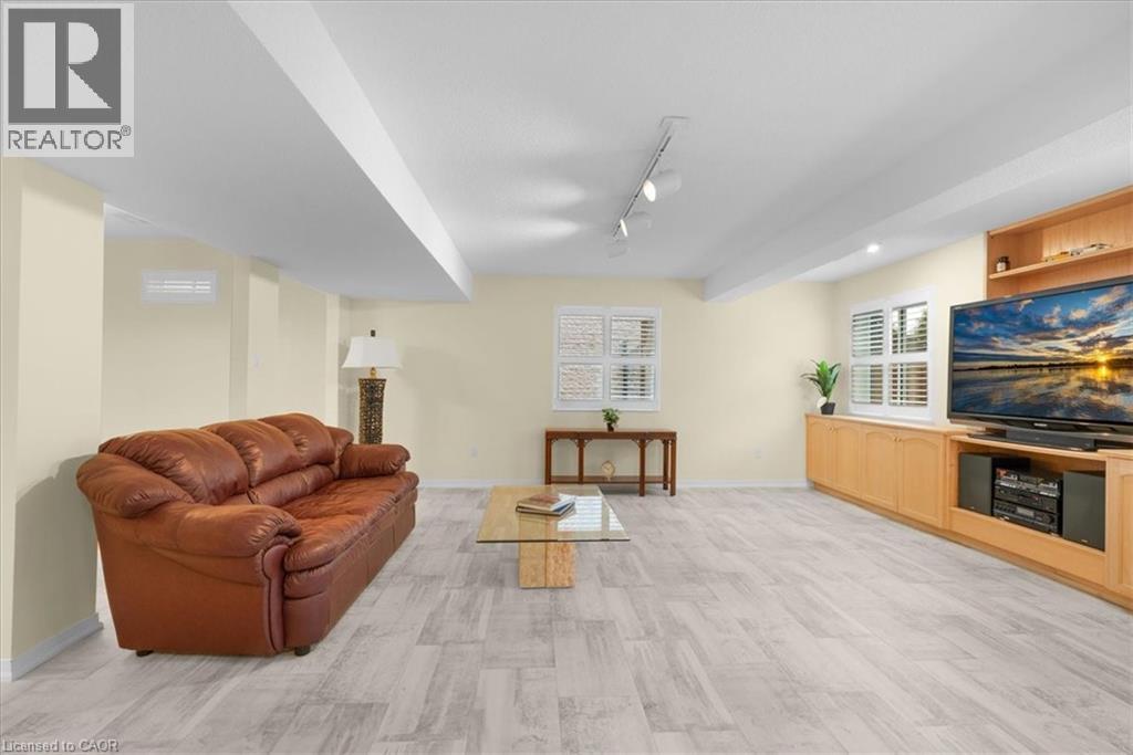 90 Westlawn Drive, Hamilton, Ontario  L9B 2K9 - Photo 27 - 40785034