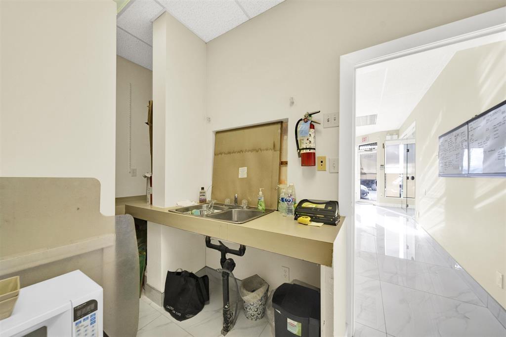 15575 Marine Drive, White Rock, British Columbia  V4B 1C9 - Photo 13 - C8075361