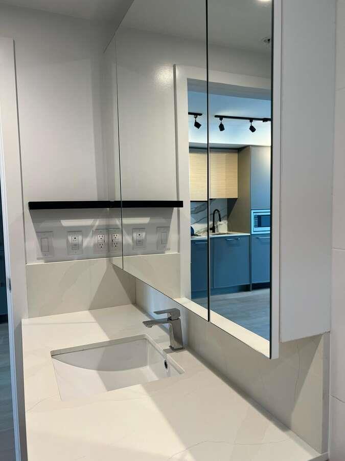 507 13725 George Junction, Surrey, British Columbia  V3T 0V7 - Photo 5 - R3083848