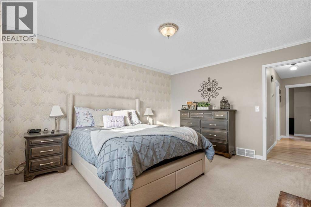 6 Easterbrook Place Se, Airdrie, Alberta  T4B 2H2 - Photo 12 - A2279802