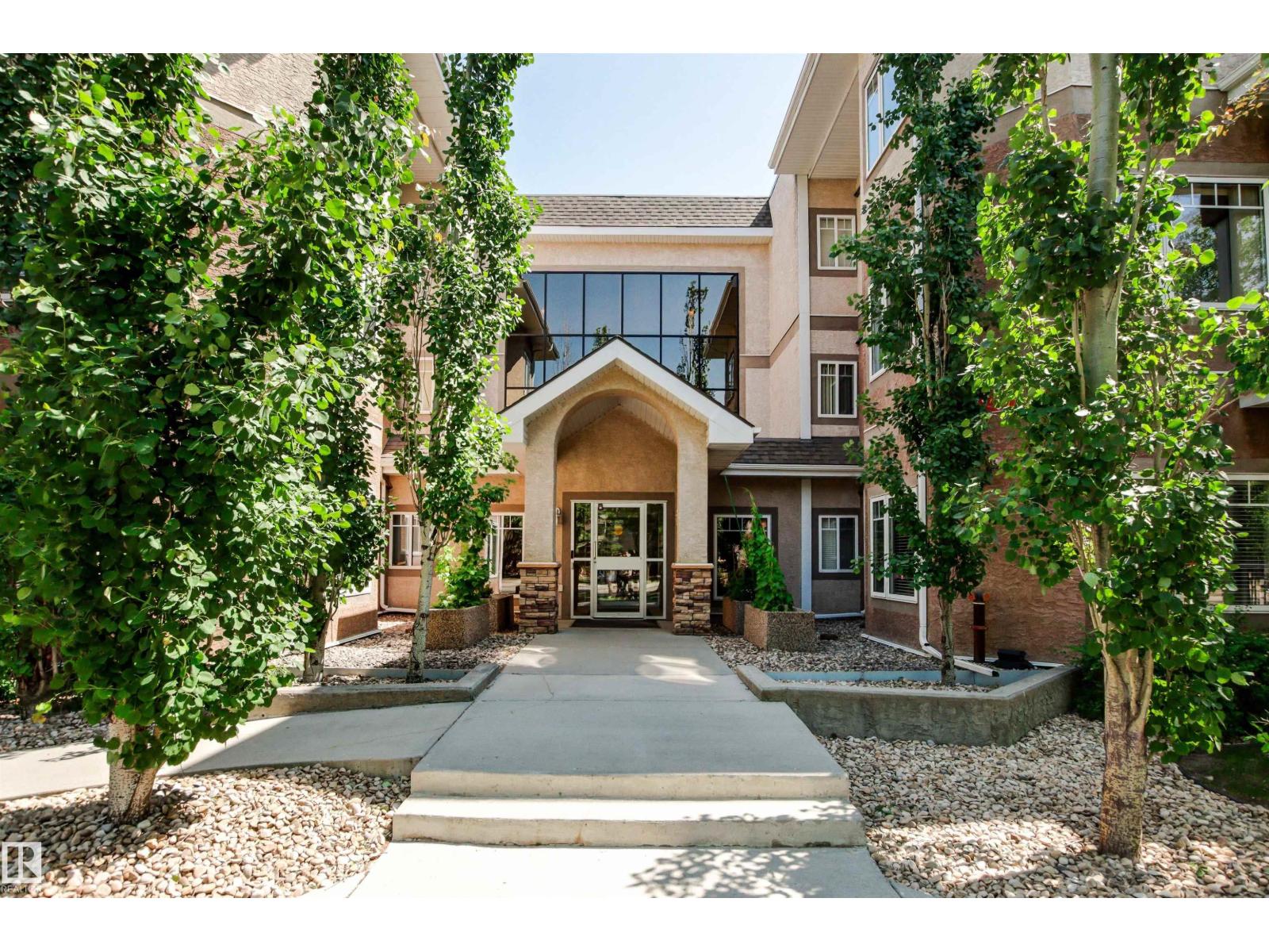 #101 8931 156 ST NW, Edmonton, Alberta