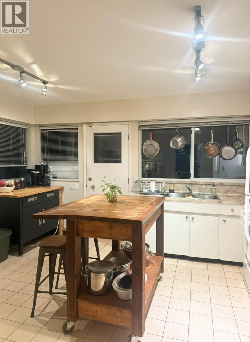 1203 E 13th Avenue, Vancouver, British Columbia  V5T 2M2 - Photo 12 - R3083664