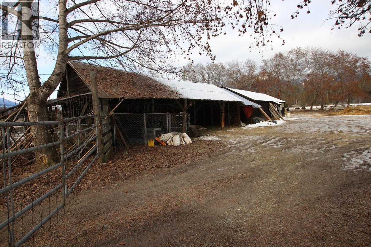 252 Church Hill Road, Nakusp, British Columbia  V0G 1R1 - Photo 19 - 10373156