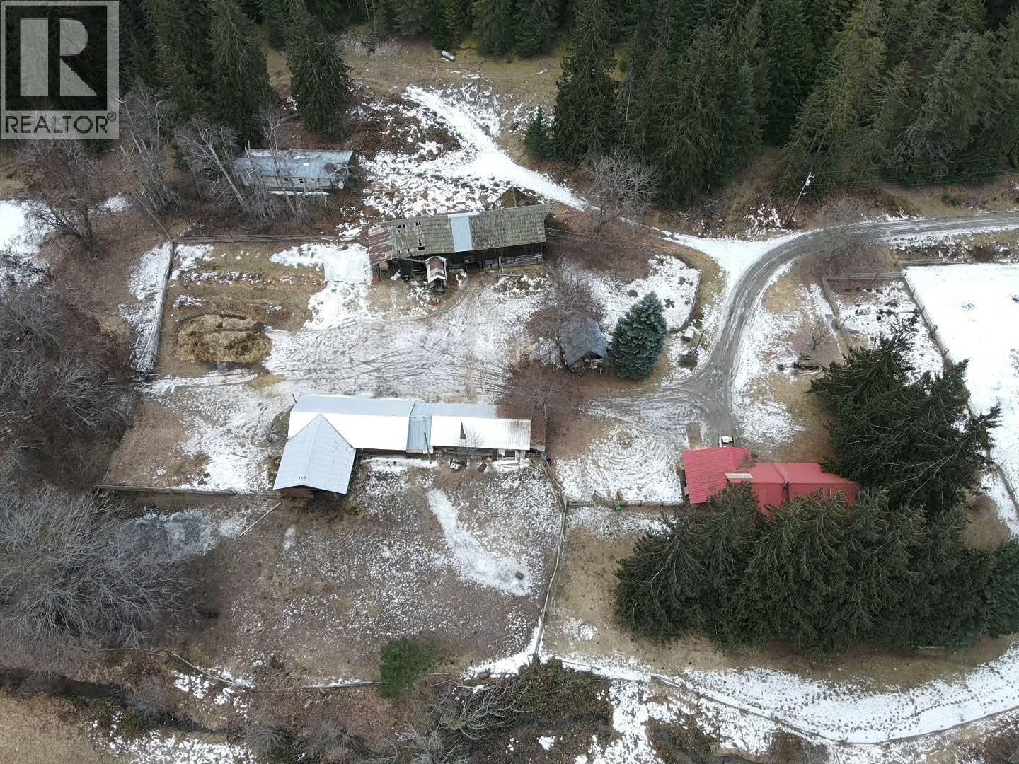 252 Church Hill Road, Nakusp, British Columbia  V0G 1R1 - Photo 3 - 10373156