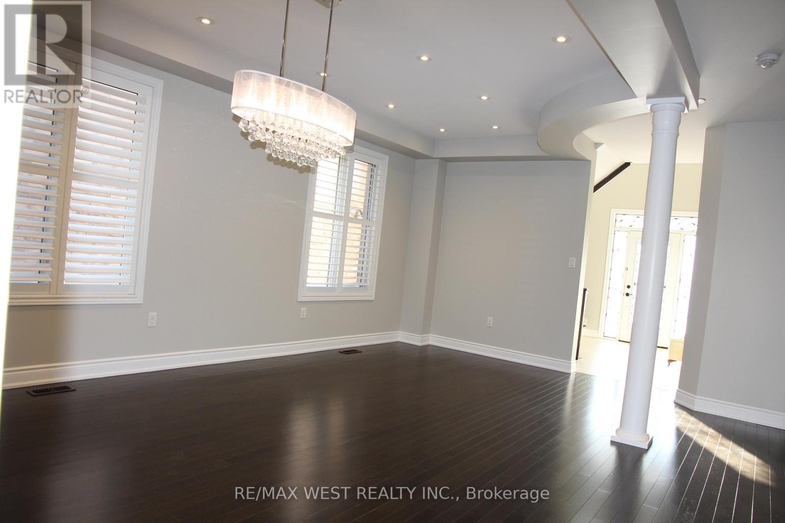 245 Poetry Drive, Vaughan, Ontario  L4H 3W5 - Photo 3 - N12733252