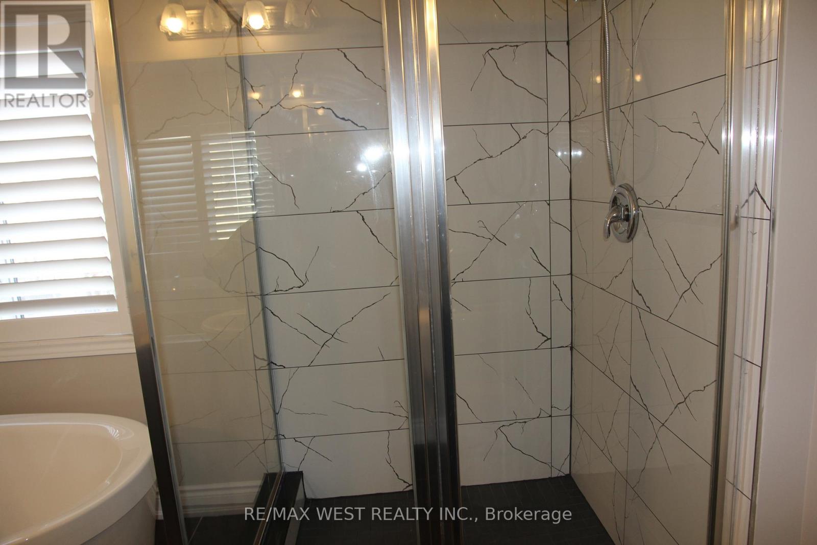 245 Poetry Drive, Vaughan, Ontario  L4H 3W5 - Photo 18 - N12733252