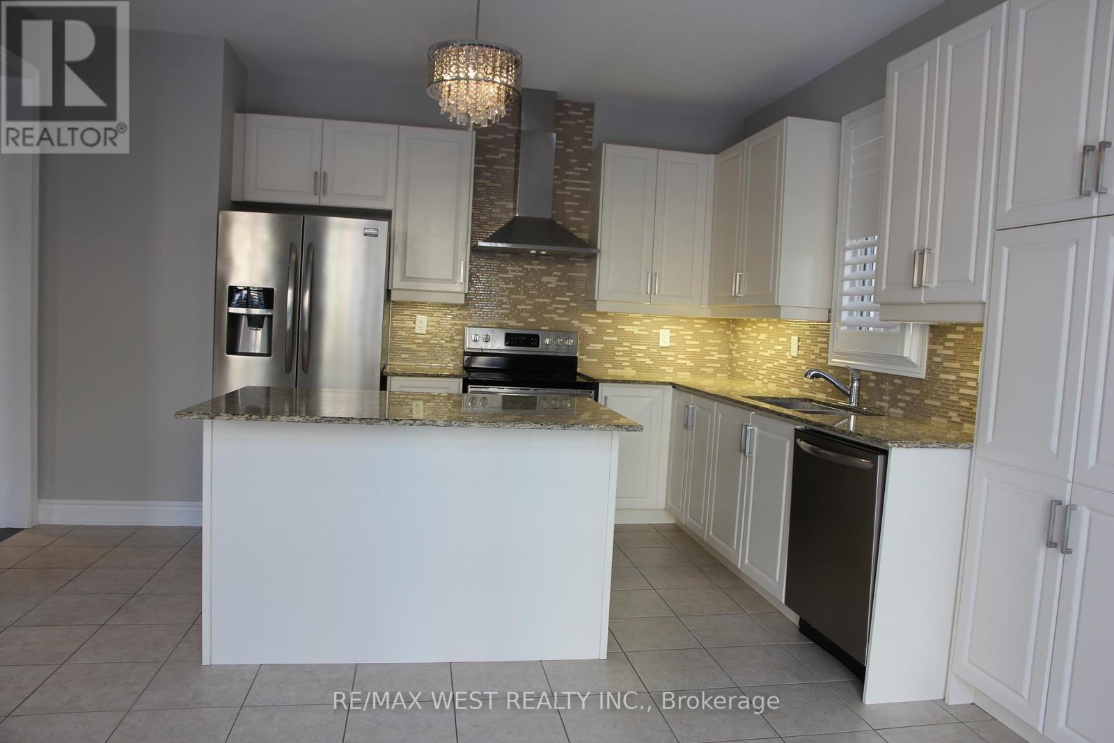 245 Poetry Drive, Vaughan, Ontario  L4H 3W5 - Photo 9 - N12733252