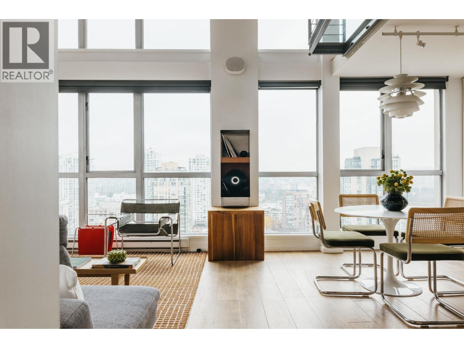 2008 1238 RICHARDS STREET, Vancouver, British Columbia