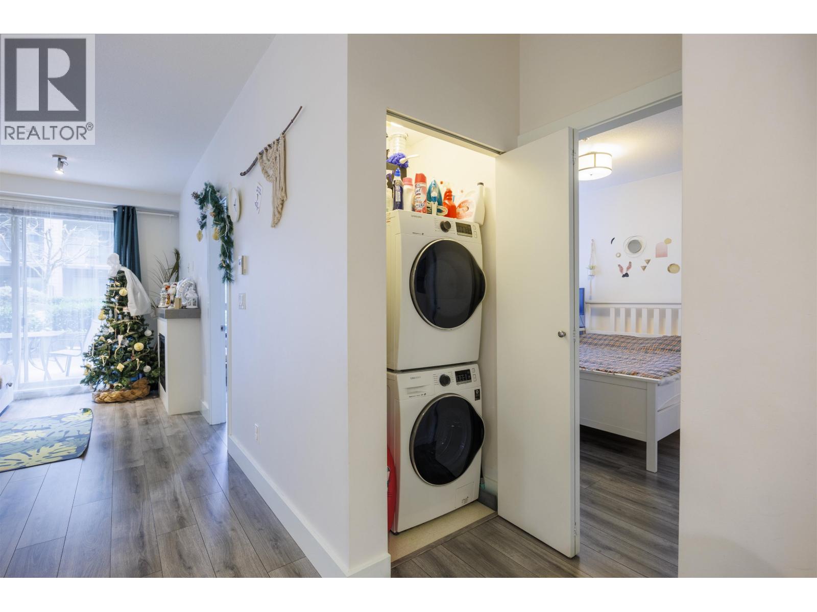 210 7478 Byrne Park Walk, Burnaby, British Columbia  V3N 0B5 - Photo 13 - R3083797