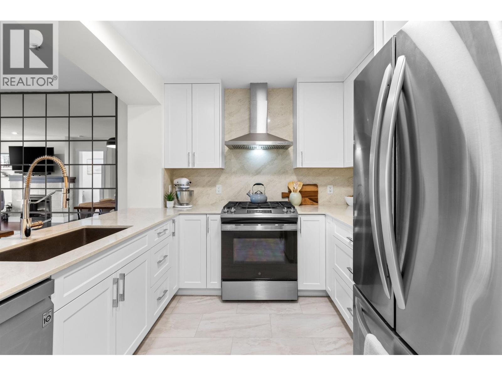 311 9098 Halston Court, Burnaby, British Columbia  V3N 0A6 - Photo 10 - R3083798