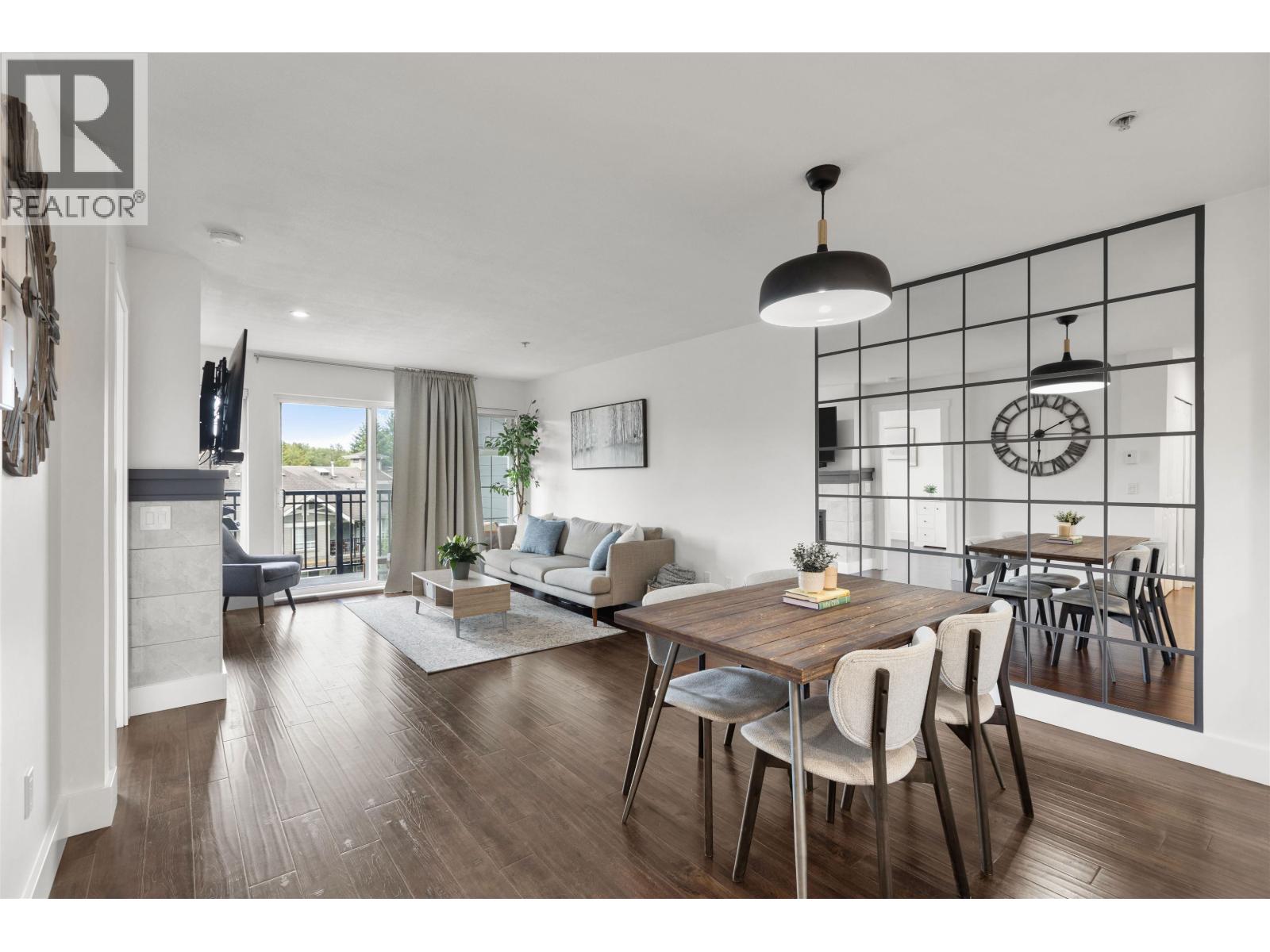 311 9098 Halston Court, Burnaby, British Columbia  V3N 0A6 - Photo 2 - R3083798