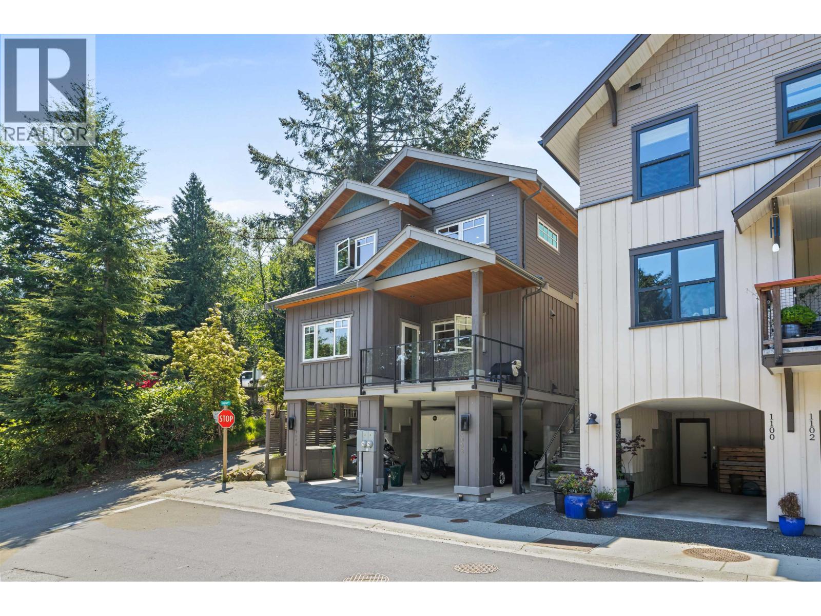 1096 Foxglove Lane, Bowen Island, British Columbia  V0N 1G1 - Photo 1 - R3083825