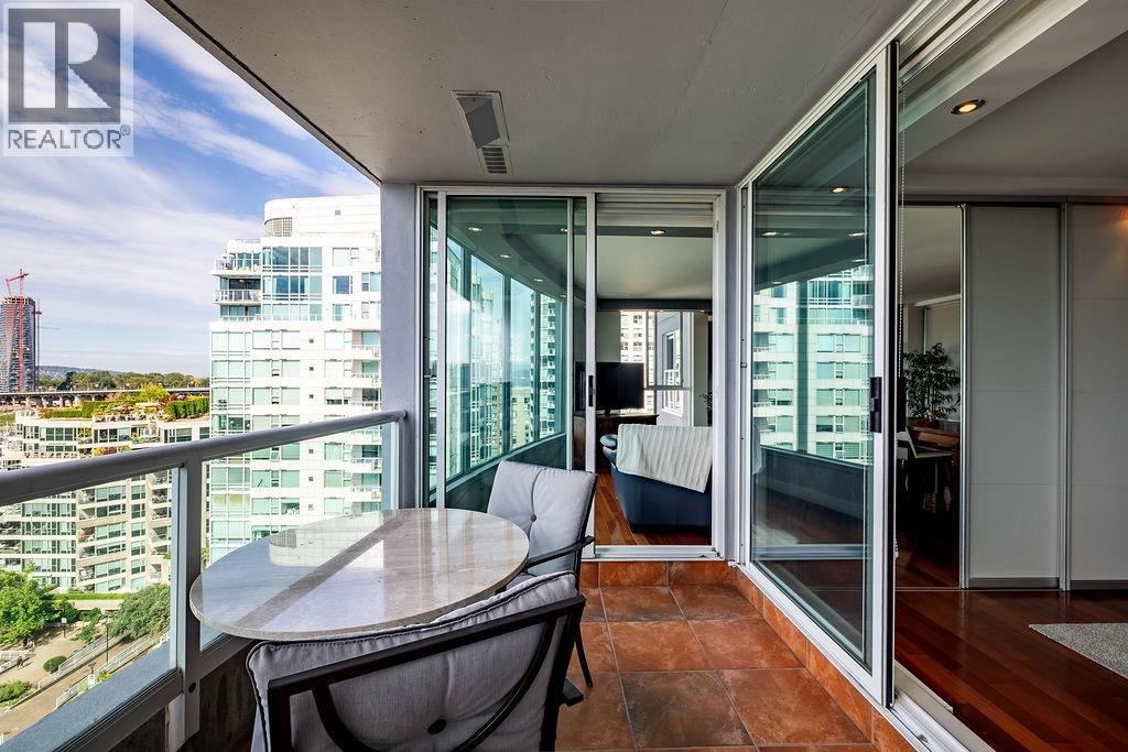 1405 1500 Howe Street, Vancouver, British Columbia  V6Z 2N1 - Photo 3 - R3083828