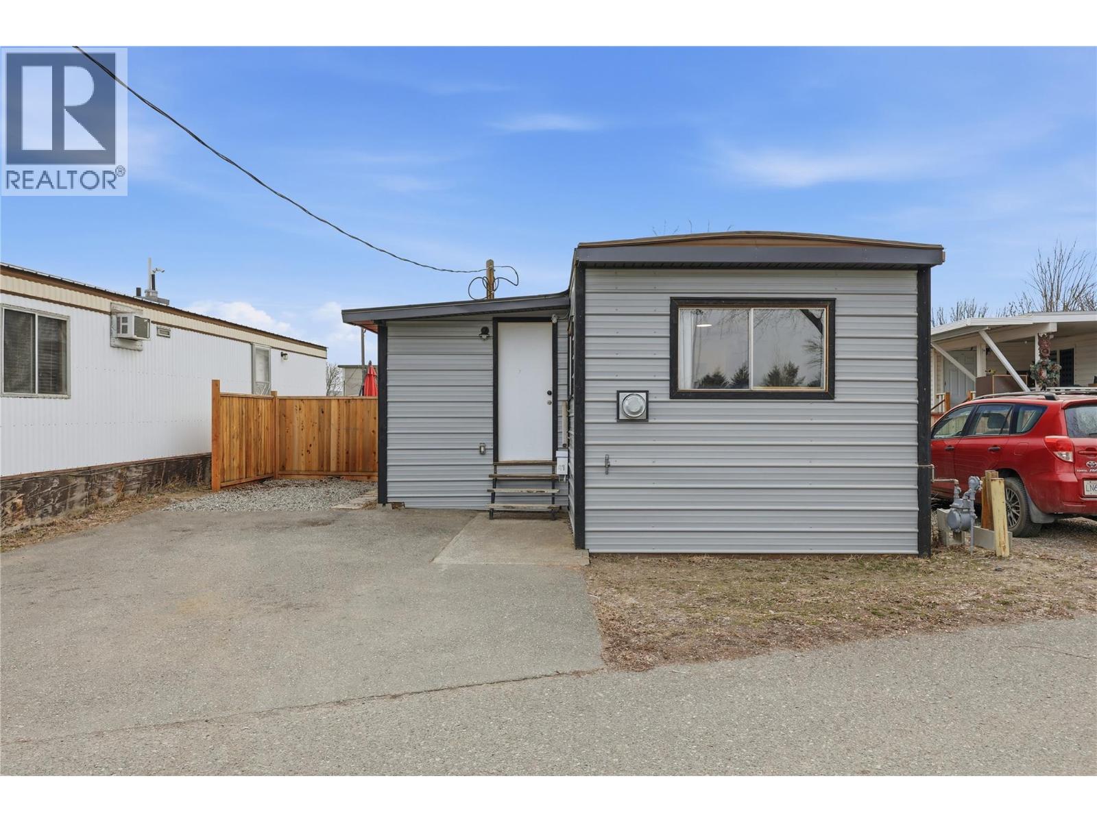 41 Van Dyke St Street, Kamloops, British Columbia  V2B 4G2 - Photo 7 - 10374067