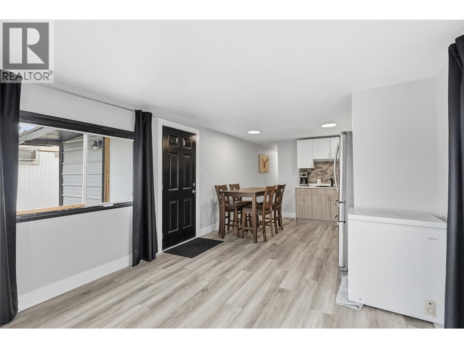 41 Van Dyke St Street, Kamloops, British Columbia  V2B 4G2 - Photo 8 - 10374067