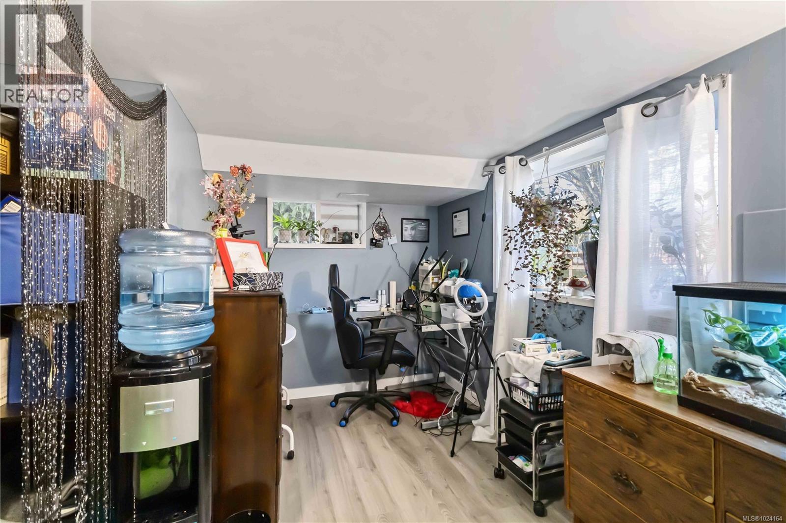 1957 Granite St, Victoria, British Columbia  V8S 3G2 - Photo 24 - 1024164