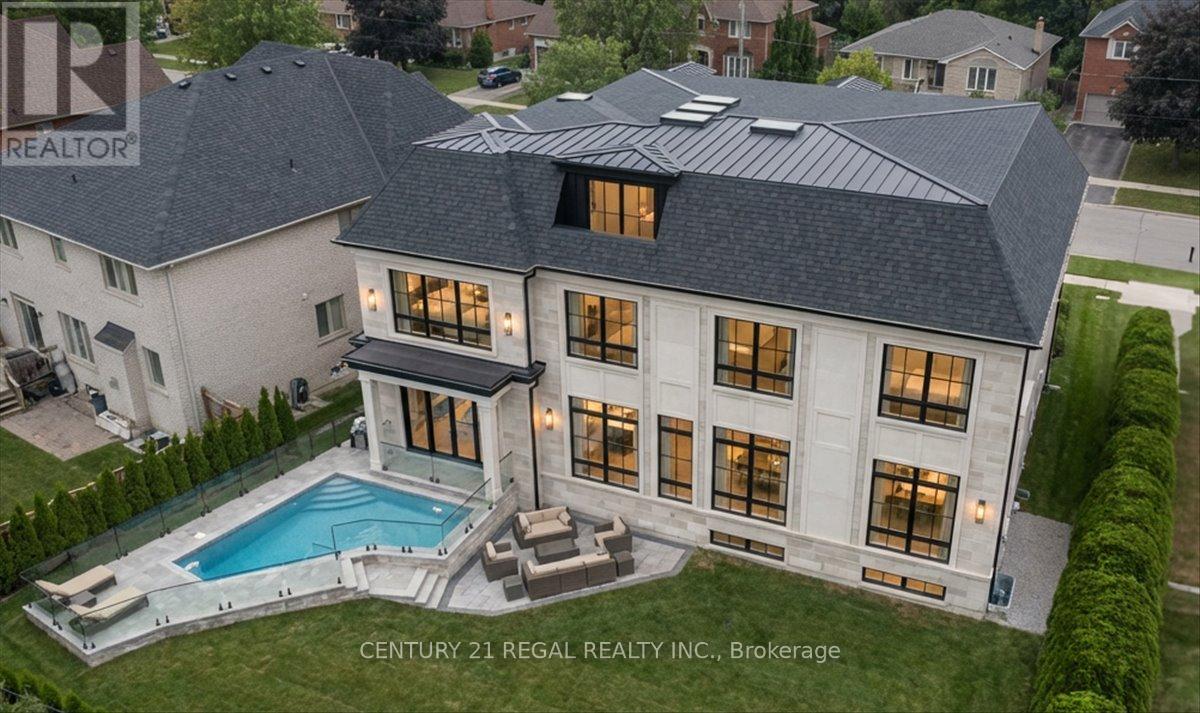 11 Montressor Drive, Toronto, Ontario  M2P 1Y9 - Photo 4 - C12733814