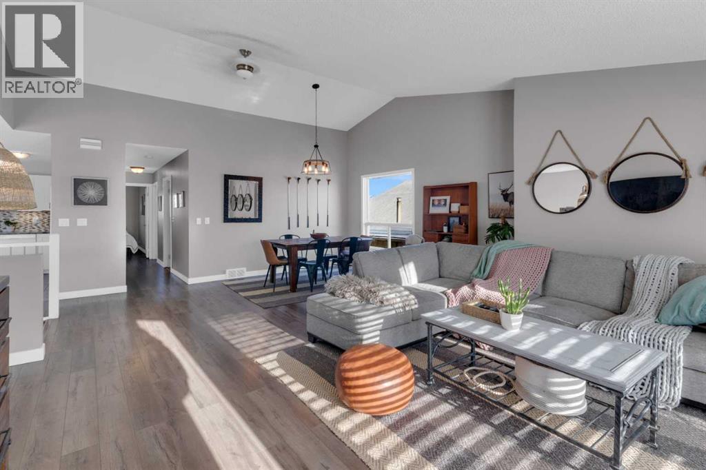 40 Hunters Gate, Okotoks, Alberta  T0L 1T4 - Photo 5 - A2280448