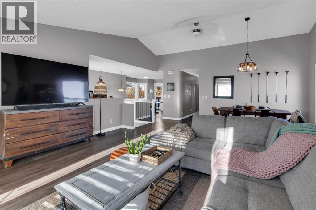 40 Hunters Gate, Okotoks, Alberta  T0L 1T4 - Photo 6 - A2280448