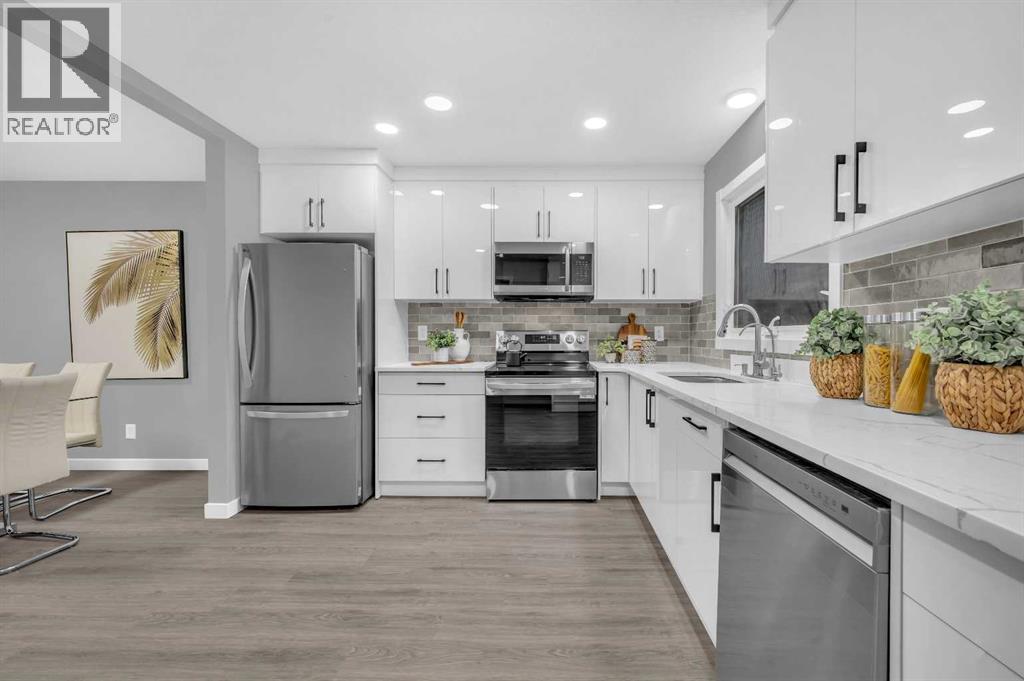 5868 Dalcastle Drive Nw, Calgary, Alberta  T3A 2B6 - Photo 14 - A2281027