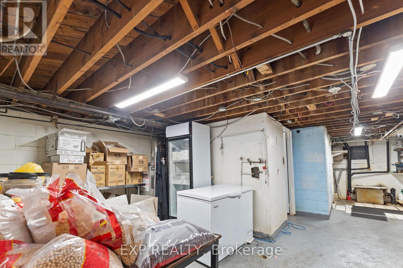 977 O'connor Drive N, Toronto, Ontario  M4B 2T1 - Photo 14 - E12733794