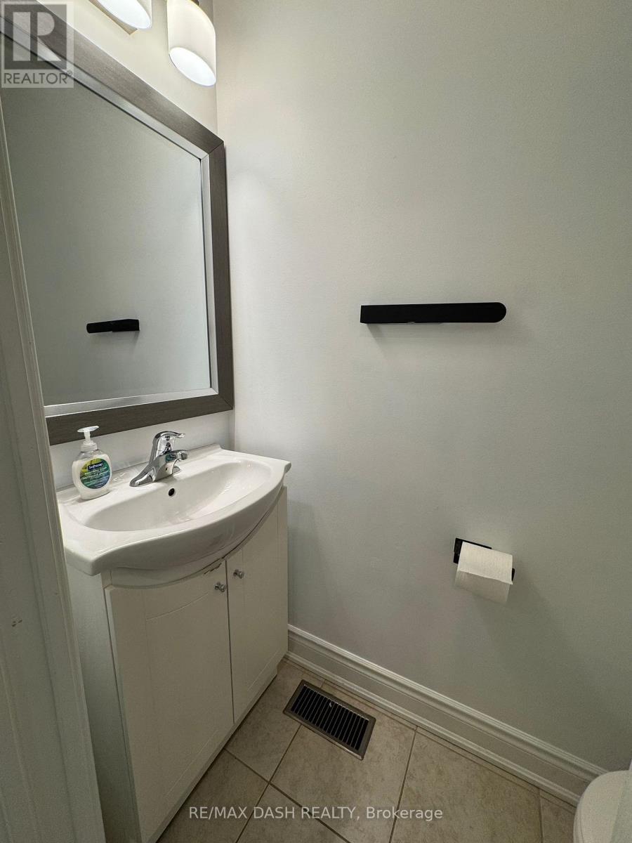 16 Thornharrold Street, Ajax, Ontario  L1S 0A6 - Photo 11 - E12733808