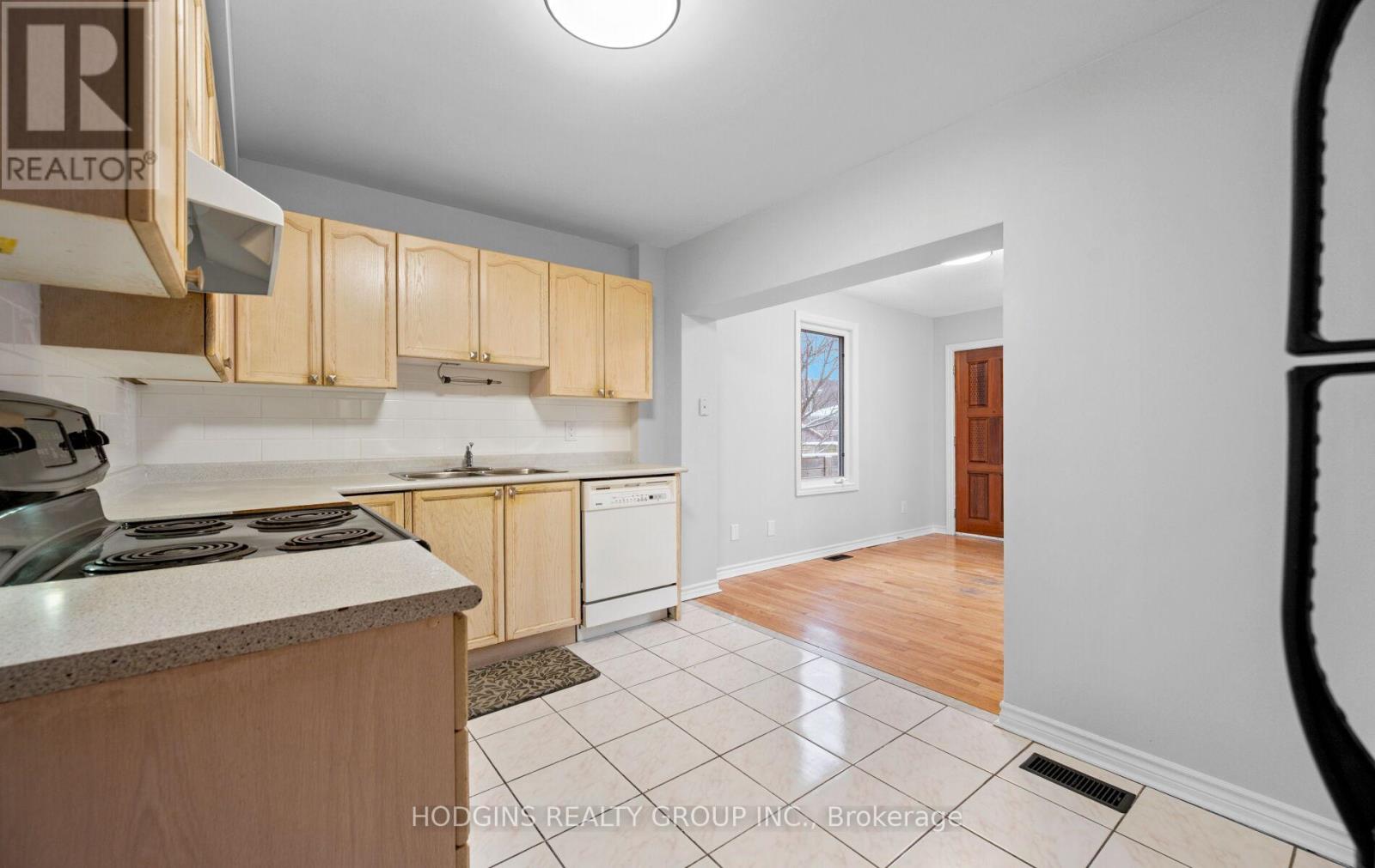 42 Durant Avenue, Toronto, Ontario  M4J 4V9 - Photo 11 - E12733812