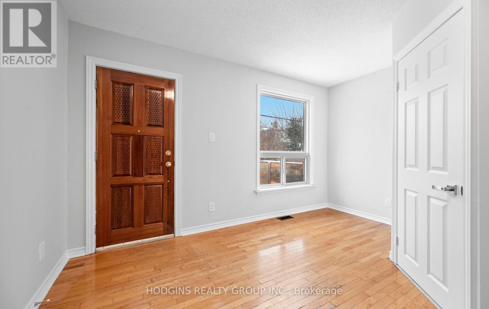 42 Durant Avenue, Toronto, Ontario  M4J 4V9 - Photo 16 - E12733812