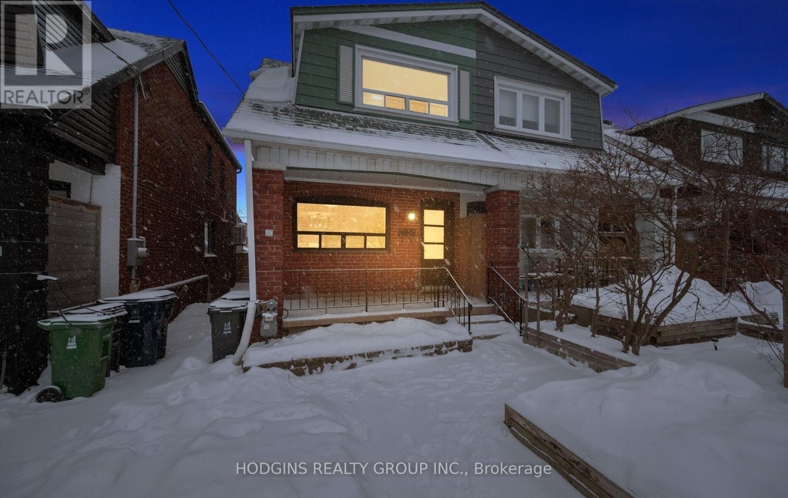 42 Durant Avenue, Toronto, Ontario  M4J 4V9 - Photo 4 - E12733812