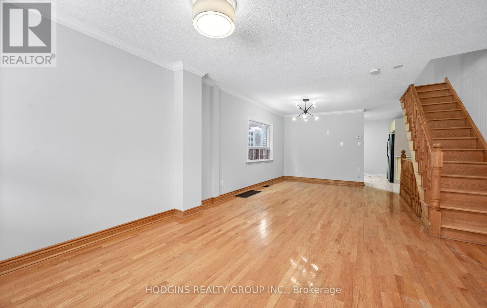 42 Durant Avenue, Toronto, Ontario  M4J 4V9 - Photo 8 - E12733812