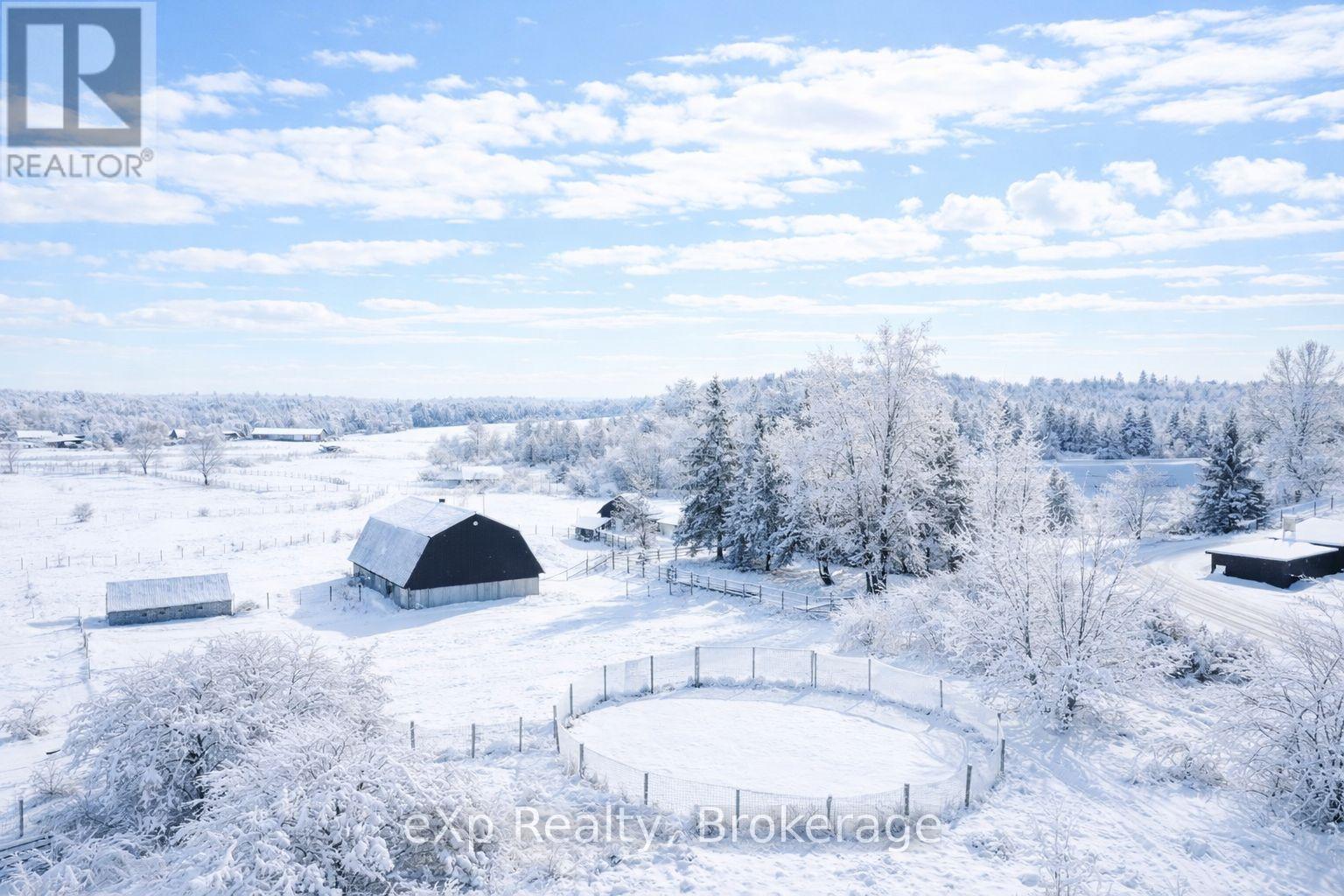 125 Lake Drive, West Grey, Ontario  N0C 1H0 - Photo 3 - X12376022