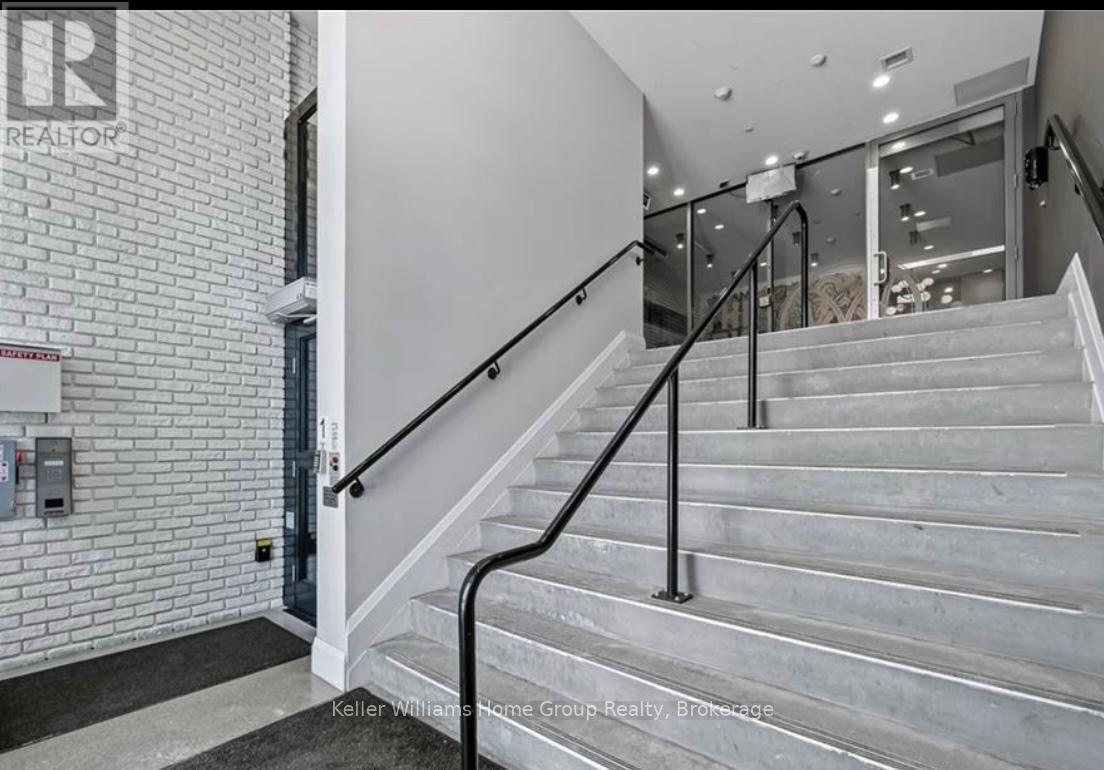 205 - 63 Arthur Street S, Guelph, Ontario  N1E 0A8 - Photo 3 - X12531132