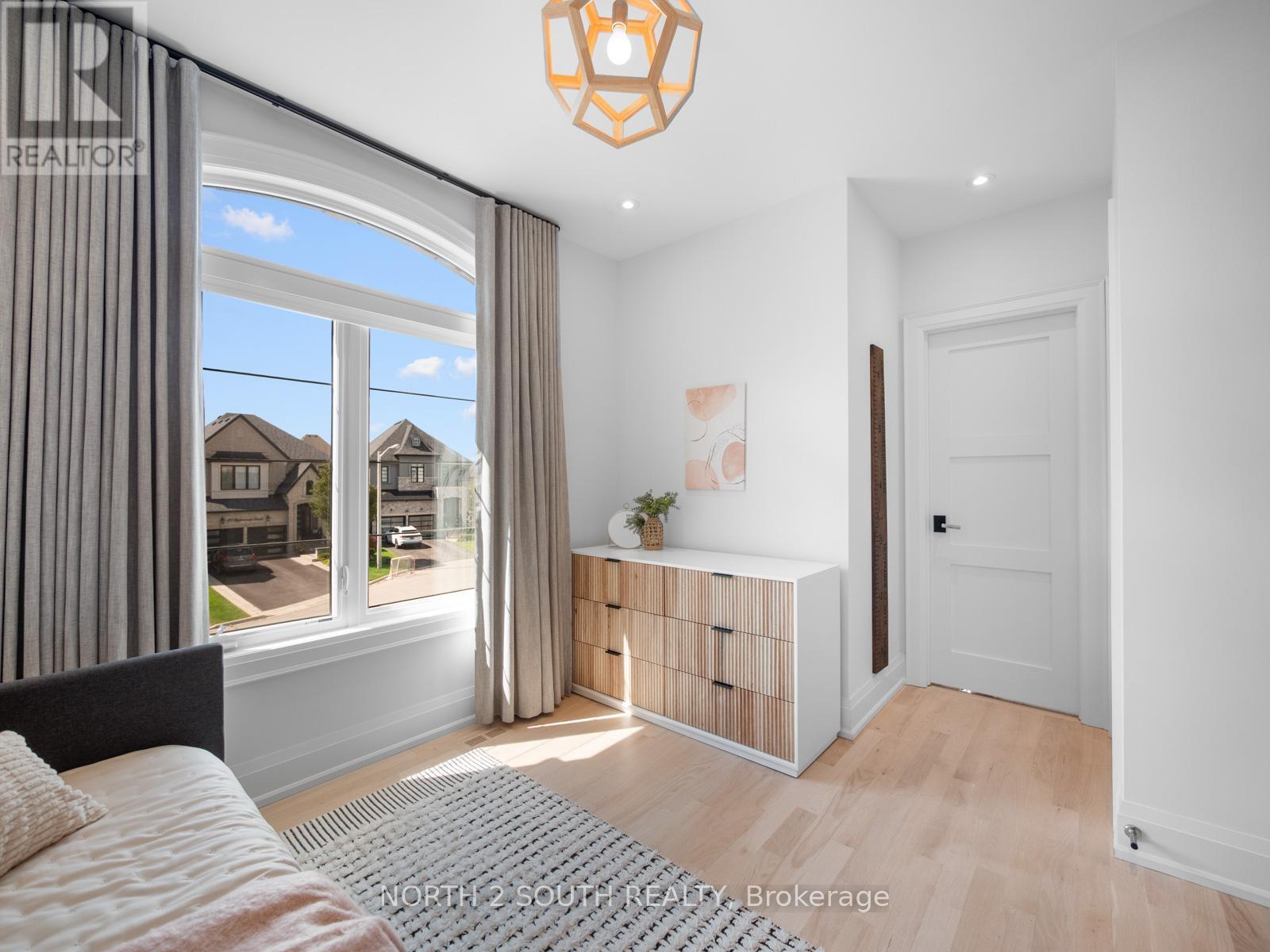 29 Kylemount Court, Vaughan, Ontario  L4J 0J4 - Photo 17 - N12733796