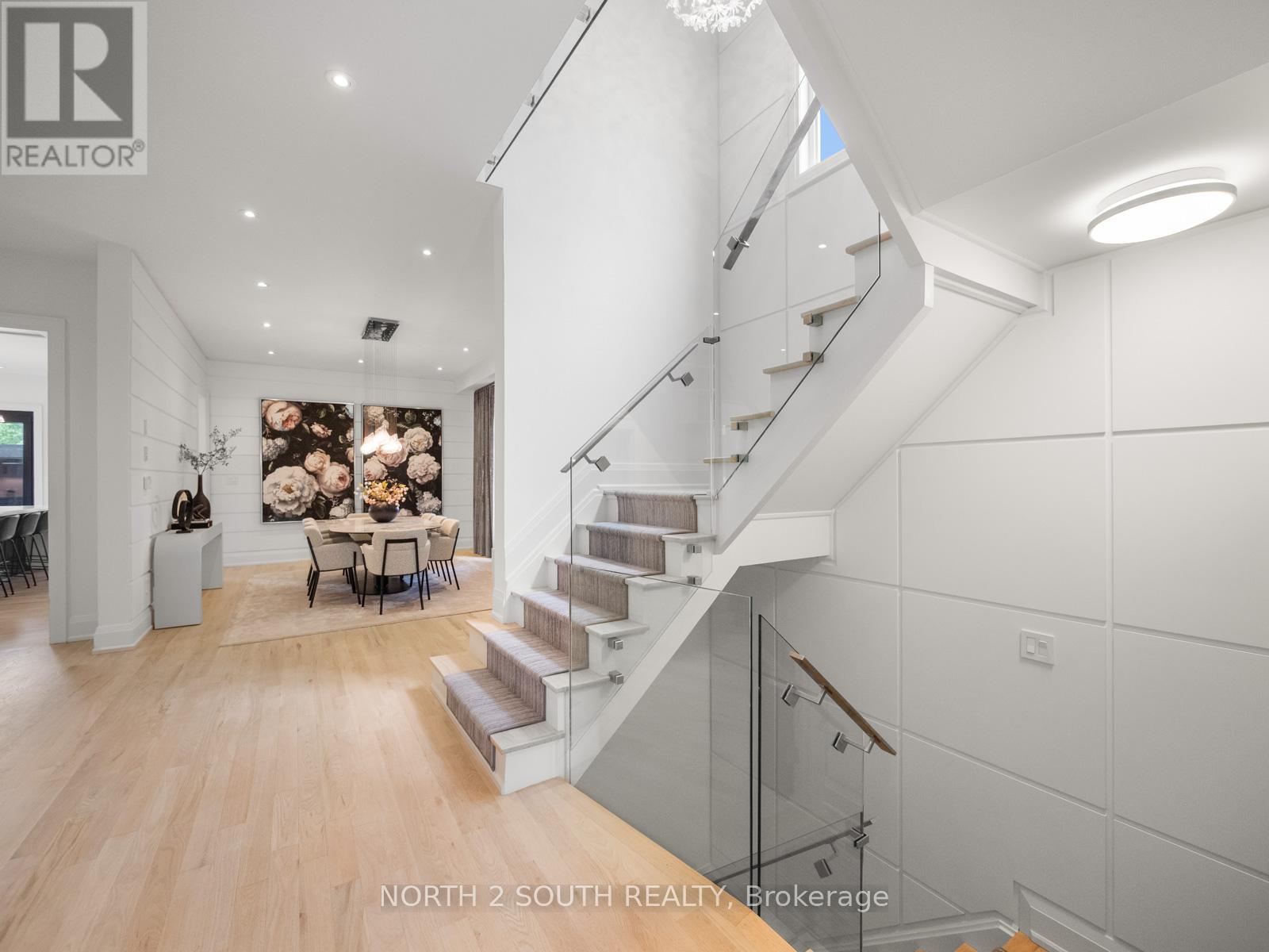 29 Kylemount Court, Vaughan, Ontario  L4J 0J4 - Photo 2 - N12733796