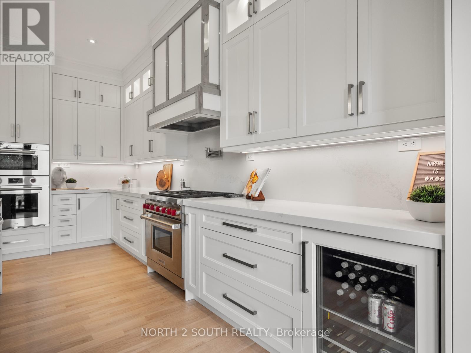 29 Kylemount Court, Vaughan, Ontario  L4J 0J4 - Photo 9 - N12733796